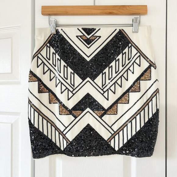 NWT Express Black White Gold Sequin Mini Skirt Size M Geometric Party Skirt - Picture 2 of 5